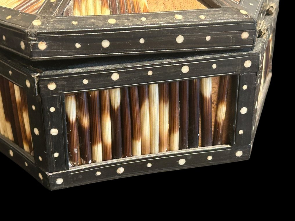 Cutie de tutun - Os, Lemn, Picante. - Boite coloniale #3.2