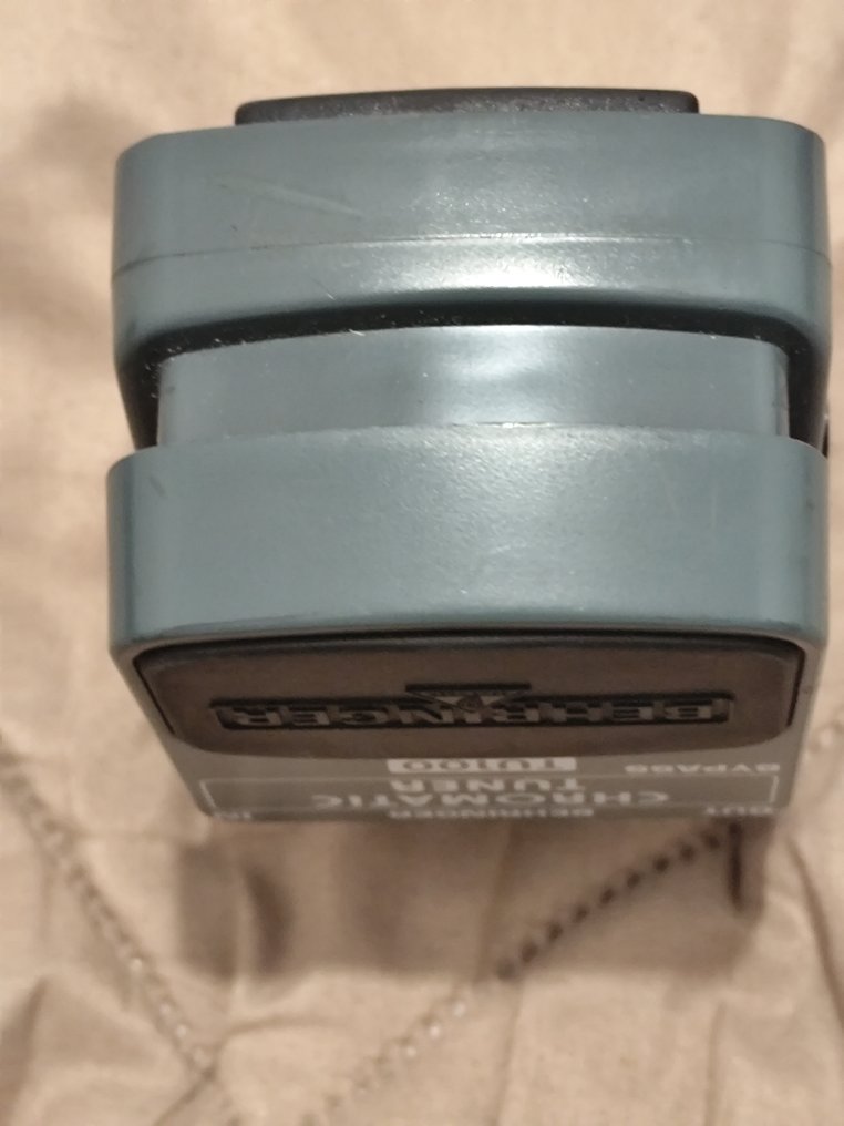 Behringer, Afinador Cromatico TU-100 - Pedal de efectos  (Sin precio de reserva) #3.2