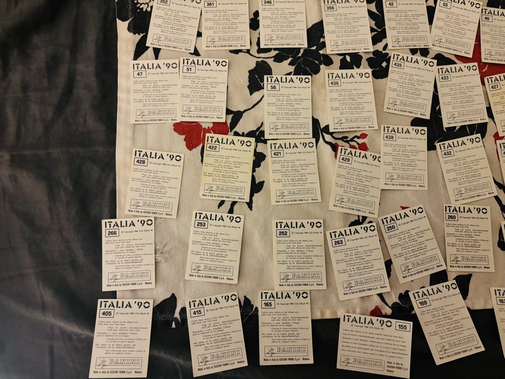 Panini World Cup Italia 90 - All different - Including Emblems/Maradona Etc - 98 Sticker - Excellent (EX) #3.2