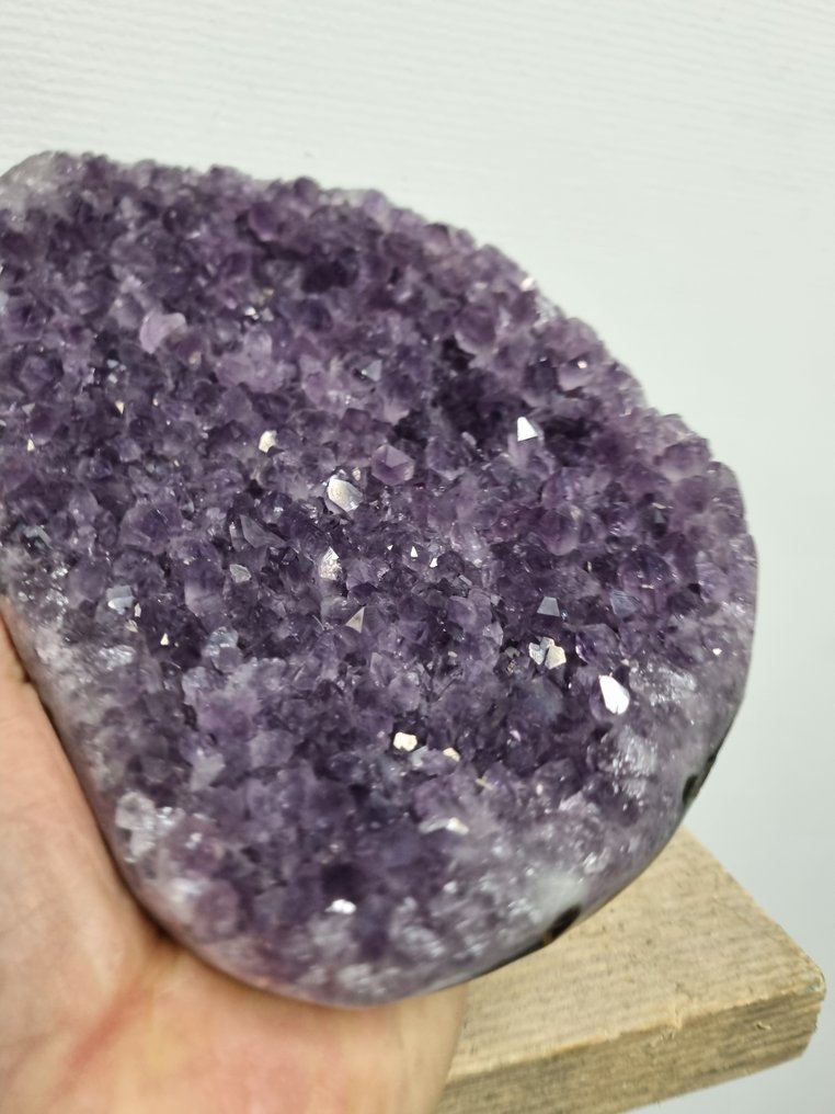 高品质 - 大紫水晶 润色的自由形式 - 高度: 195 mm - 宽度: 135 mm- 940 g #1.0