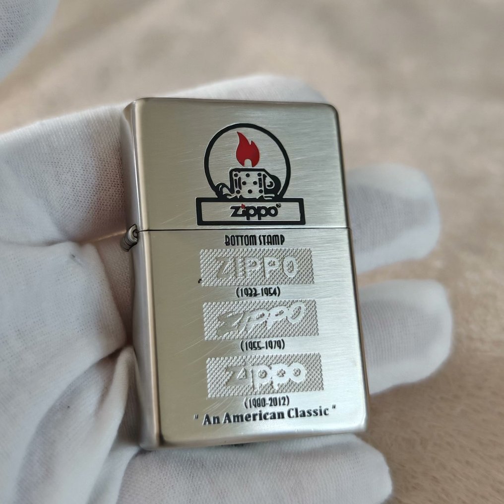 Zippo - Classic - 沒有保留價 - 打火機 - 鋼（不銹鋼） #1.0