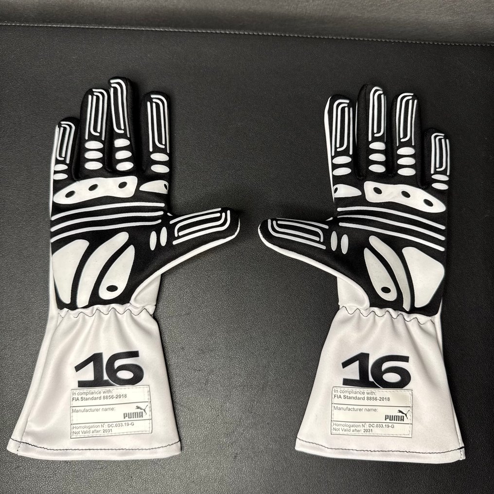 Ferrari - Formula 1 - Charles Leclerc - 2025 - Gp Monza 2025 - Luvas réplica  #3.2