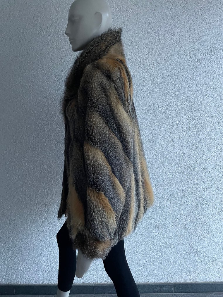 Artisan Furrier - Abrigo de piel #2.1