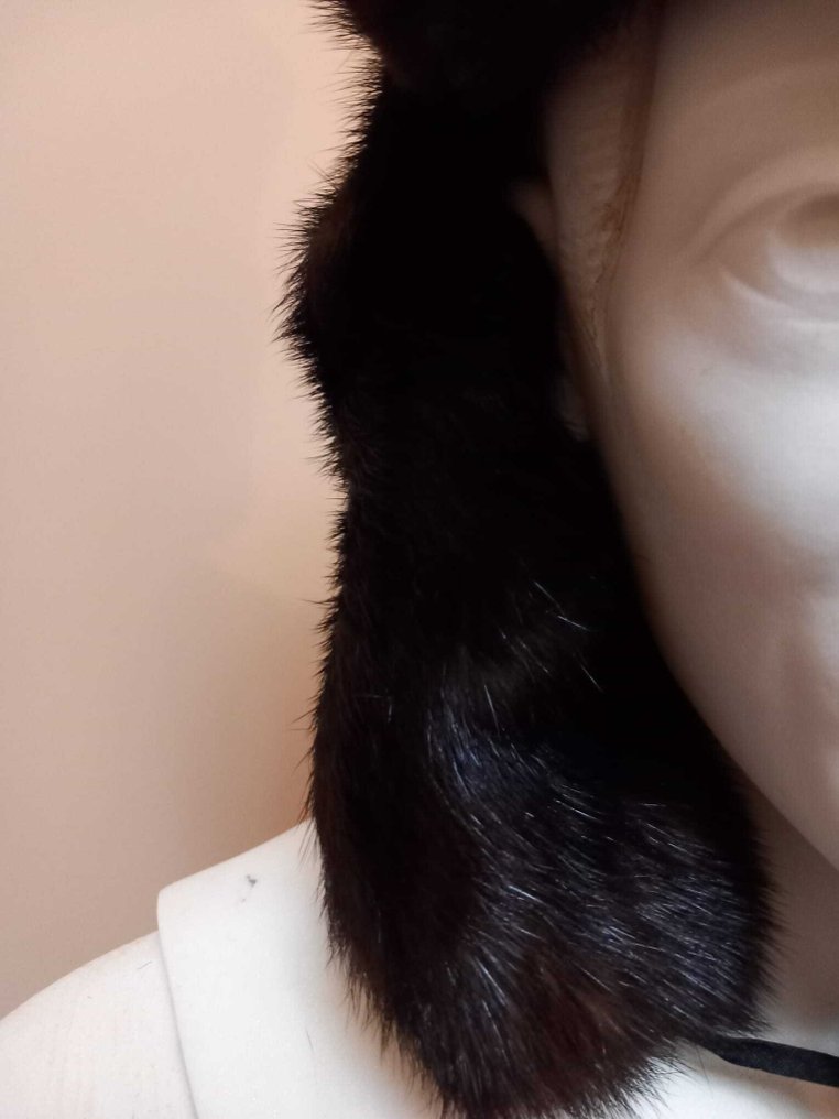 Artisan Furrier - Hattu - Minkki #1.0