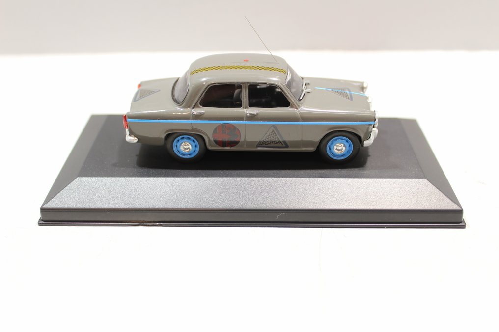 AM.71 1:43 - Αυτοκίνητο μοντελισμού - Alfa-Romeo Giulietta sprint service Autodelta 1/43. - χειροποίητο #4.3