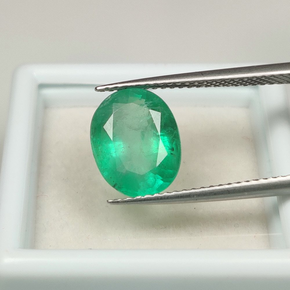 Verde Esmeralda - 2.95 ct - International Gemological Institute (IGI) - Muito bom, cor!!!! #3.2