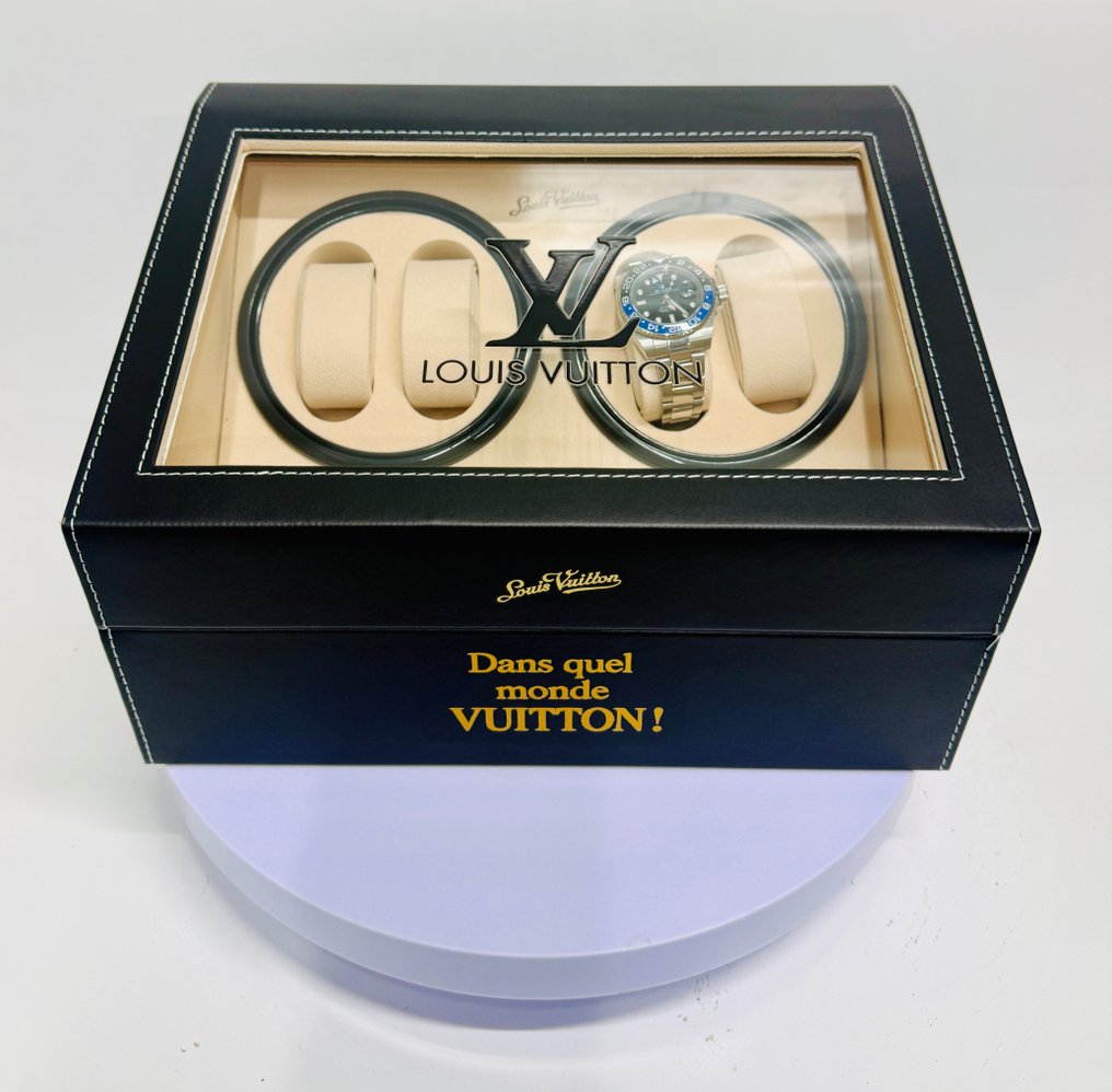 Vanessa Fodera (1981) - Dans quel monde VUITTON ! - Watch winder XXXL #1.0