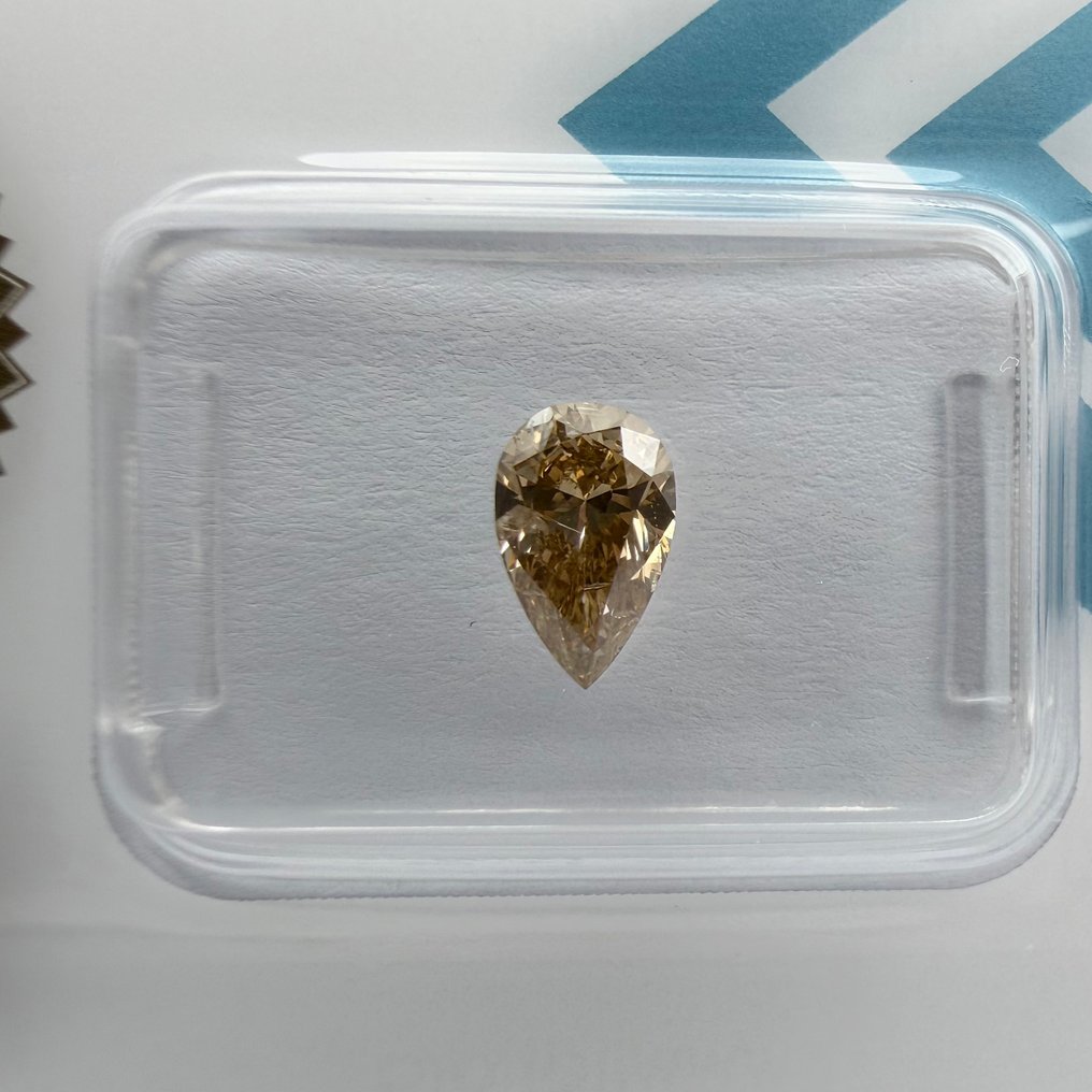 没有保留价 - 1 pcs 钻石  (天然色彩的)  - 0.75 ct - 梨形 - Fancy 黄色, 棕色 - I1 内含一级 - 国际宝石研究院（IGI） #1.0