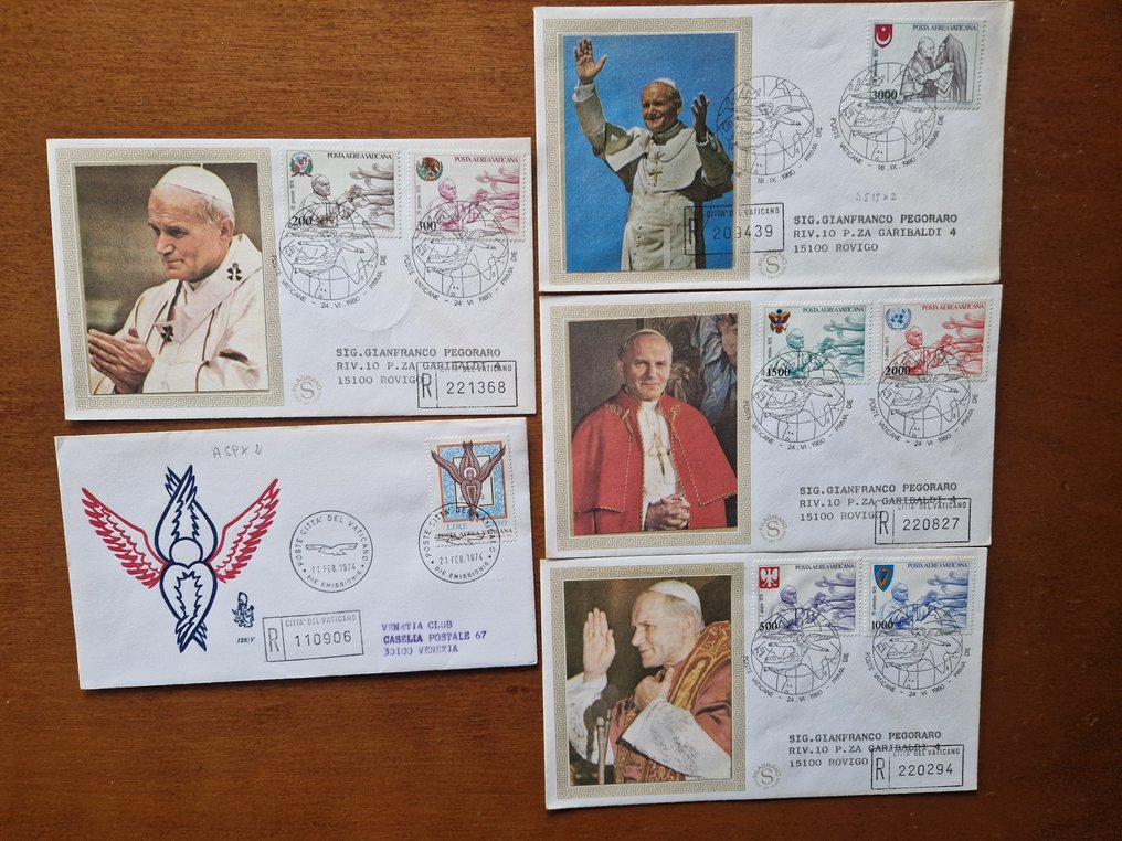 梵蒂冈城 1968/1984 - 梵蒂冈。大约收集了1968/84年期间的270枚FDC，包括航空邮件和一些小册子。 #3.2