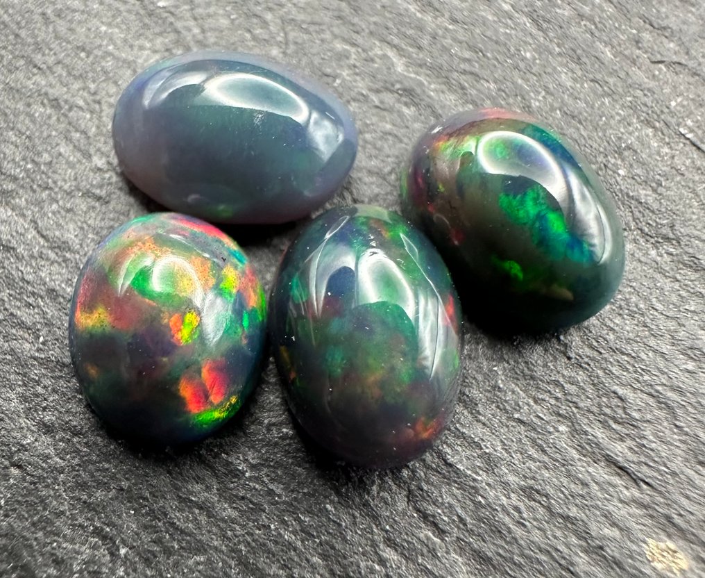 5.36 ct opal Cabochons- 1.07 g #1.0