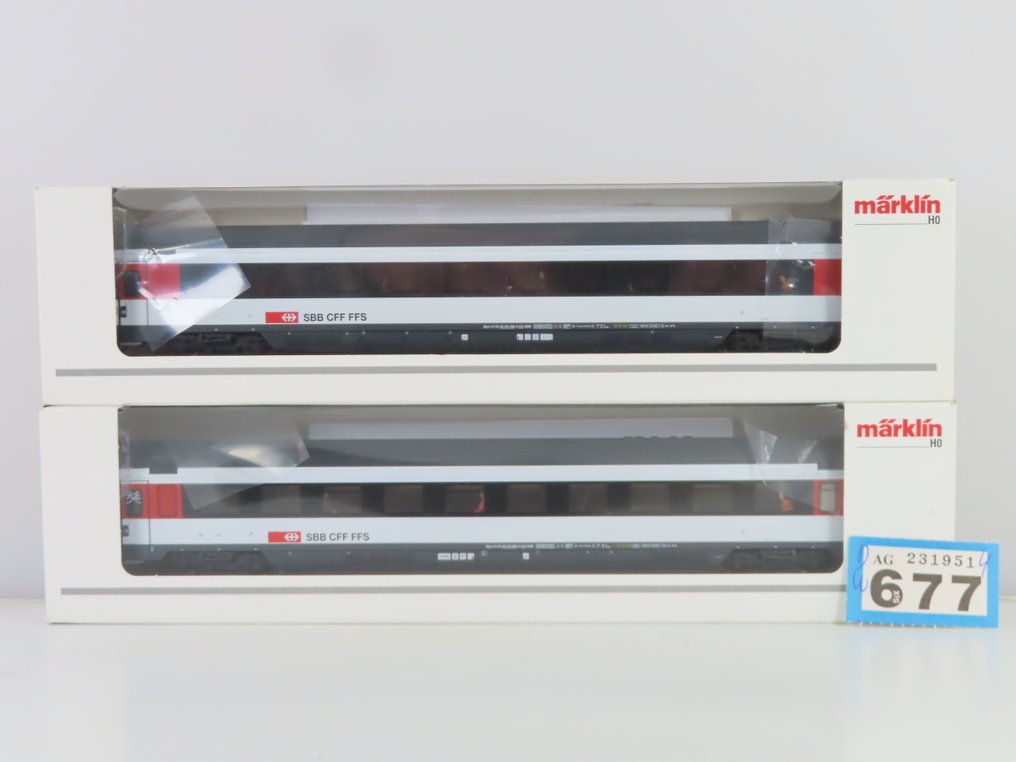 Märklin H0 - 43672-04/05 - 模型客運火車 (2) - 2个四节高速列车车厢，二等舱 - SBB-CFF #2.1