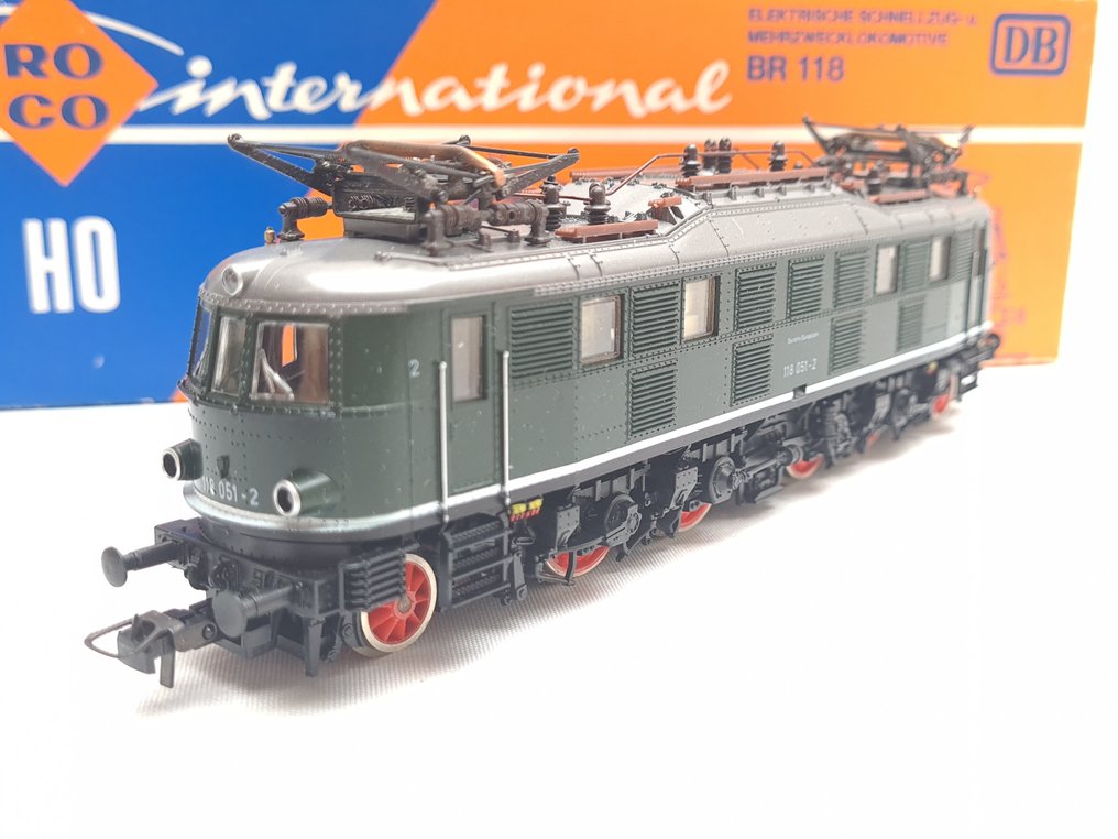 Roco H0轨 - 4141C - 电力机车 (1) - BR 118 051-2 绿色 - DB #2.1