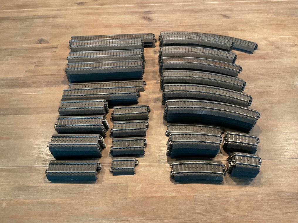 Märklin H0轨 - serie 24000 - 模型火车车轨 (95) - 95 C 轨道 #1.0