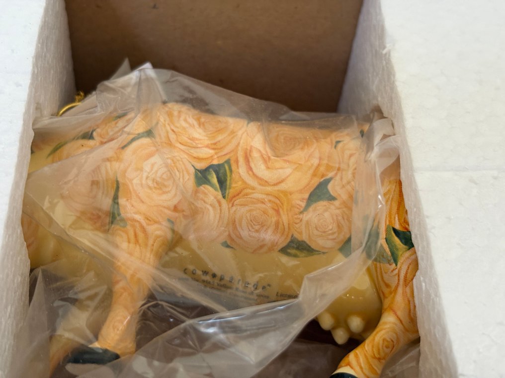 Αγαλματίδιο - Cow parade, Cowparade.Yellow Rose of Texas. - Κεραμικό #3.2