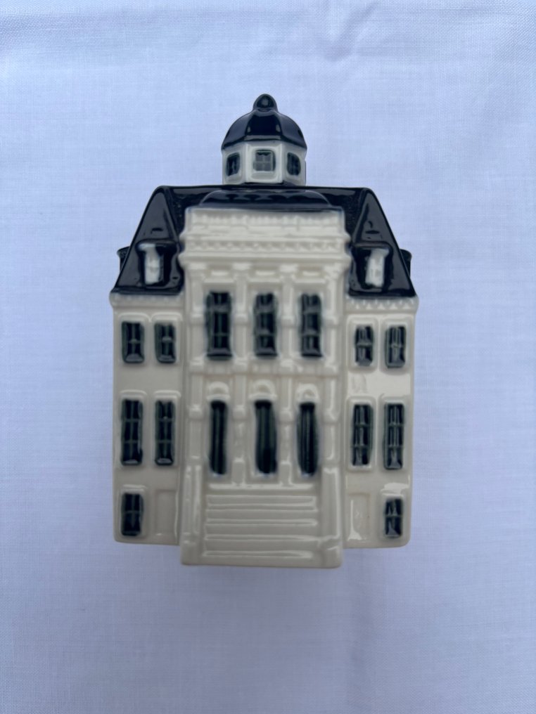 Domek KLM - Numer 100  #1.0