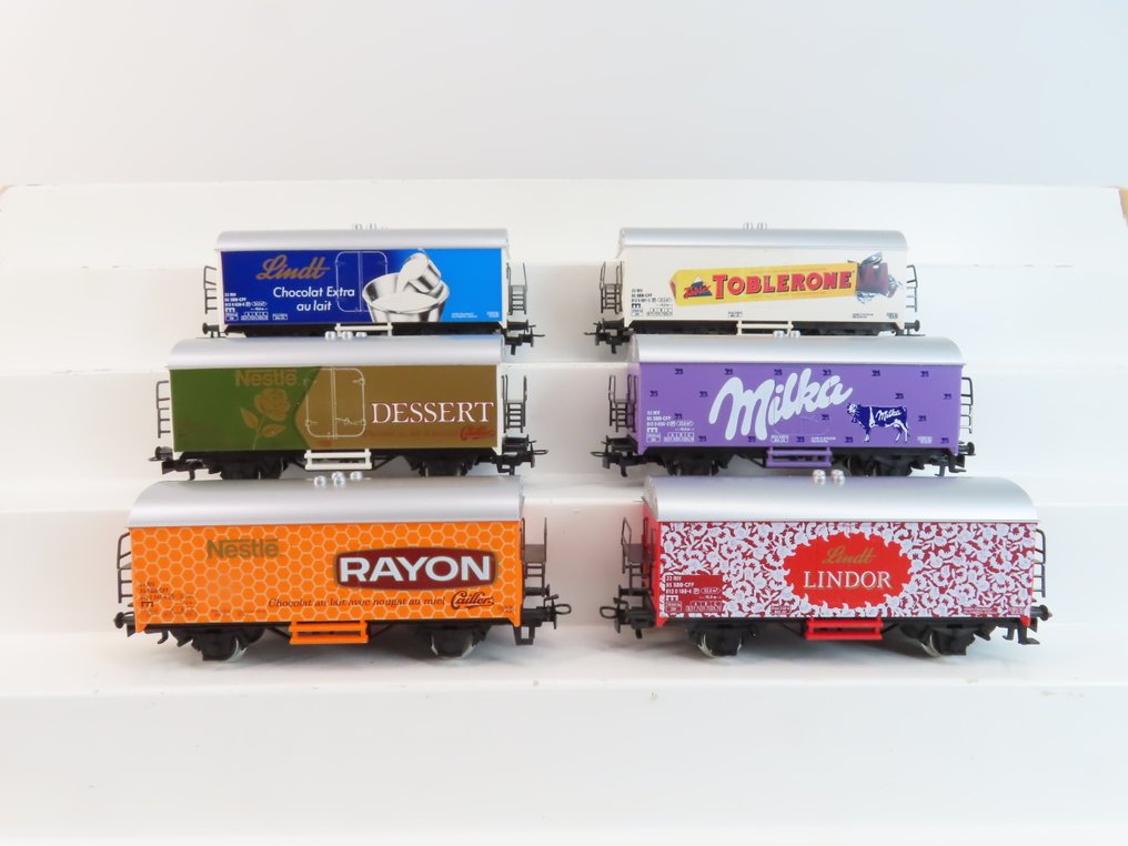 Märklin H0轨 - 4489 - 模型火车货车组 (1) - 6件套货车组，包括带有“Lindt”和“Rayon”等标识的两轴封闭式货车。 - SBB-CFF #1.0