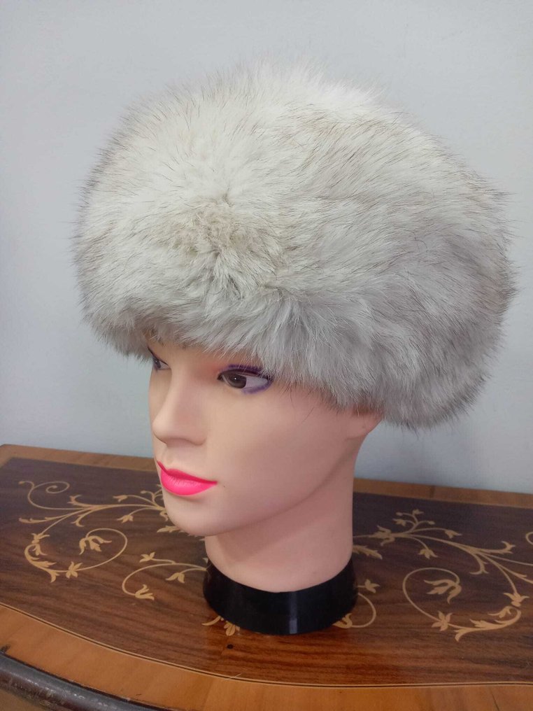 Artisan Furrier - Hat - Fox #1.0