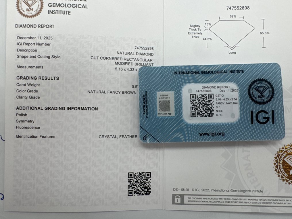 没有保留价 - 1 pcs 钻石 (天然色彩的) - 0.57 ct - 雷地恩型 - Fancy 黄色 棕色 - SI1 微内含一级 - 国际宝石研究院(IGI) #3.2