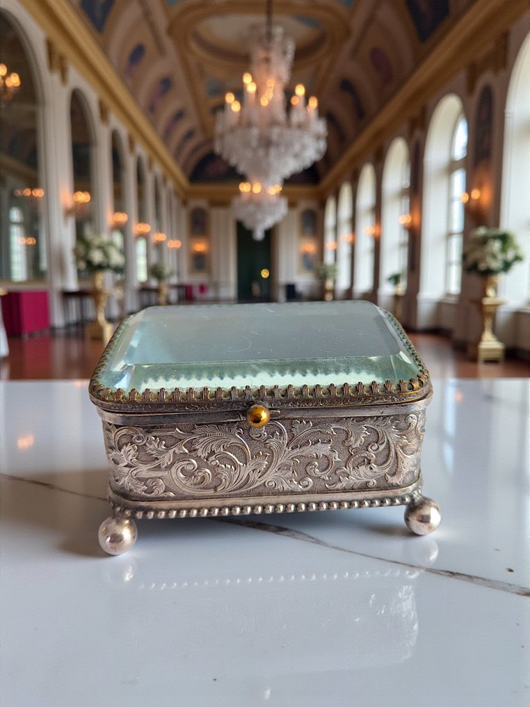 Κουτί κοσμημάτων - Κρύσταλλο, Ορείχαλκος - 1850-1900 - Ναπολέων Γ' #1.0