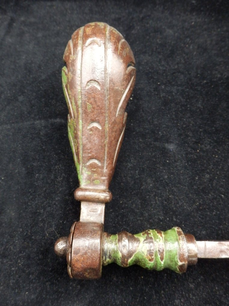 Antiek Deurklink (2) - 2 Zeldzame fraaie antieke bronzen kasteel deurklinken - 1700-1750, 1750-1800 - Antieke deurklink kasteel  #3.2