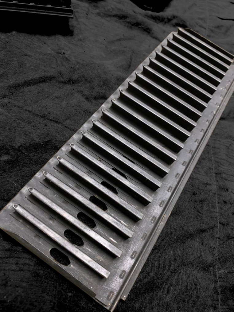 意大利 - 布雷达M37机枪弹药箱二战，配有12个弹夹。 - 军用配件 #4.3