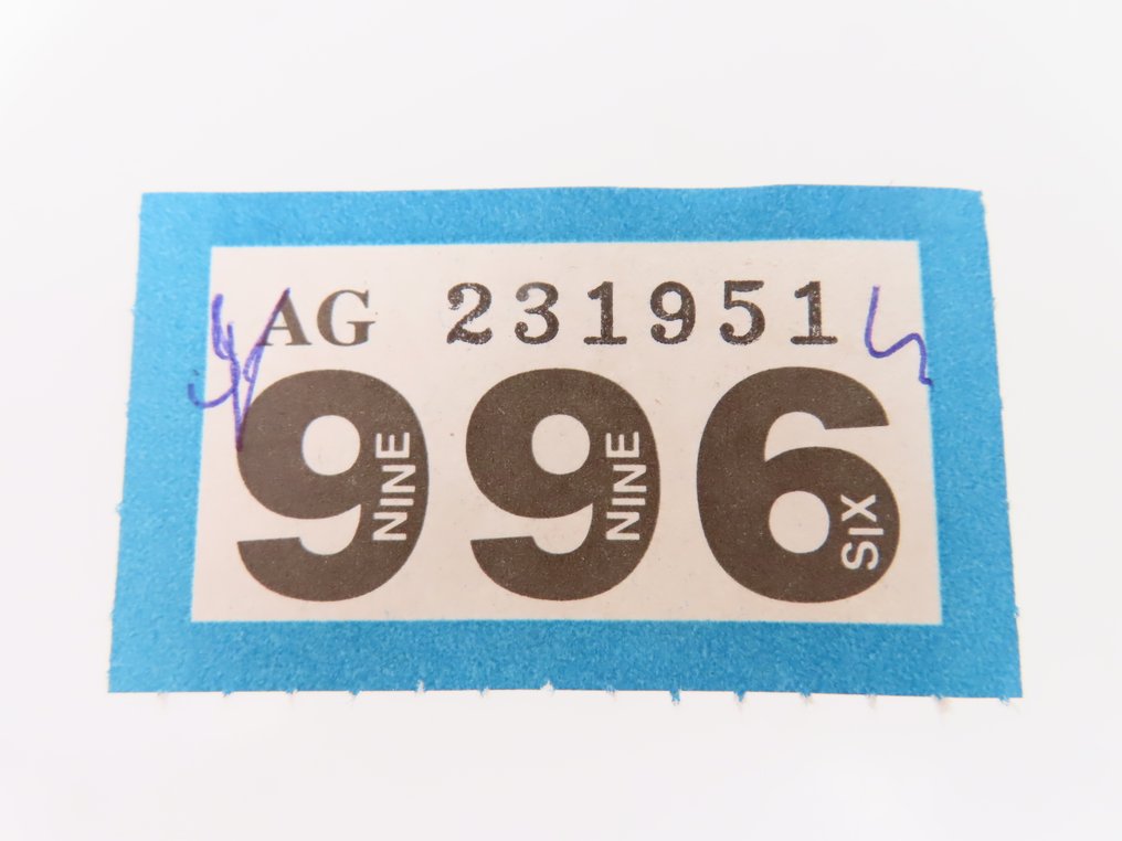 Märklin H0 - 43258 - Σετ επιβατικού τρένου μοντελισμού (1) - Σετ τριών αμαξωμάτων επιβατών, με επιταχυνόμενα τρένα τετραξονικά βαγόνια τρίτης τάξης, αποσκευών - DR (DRB) #1.0