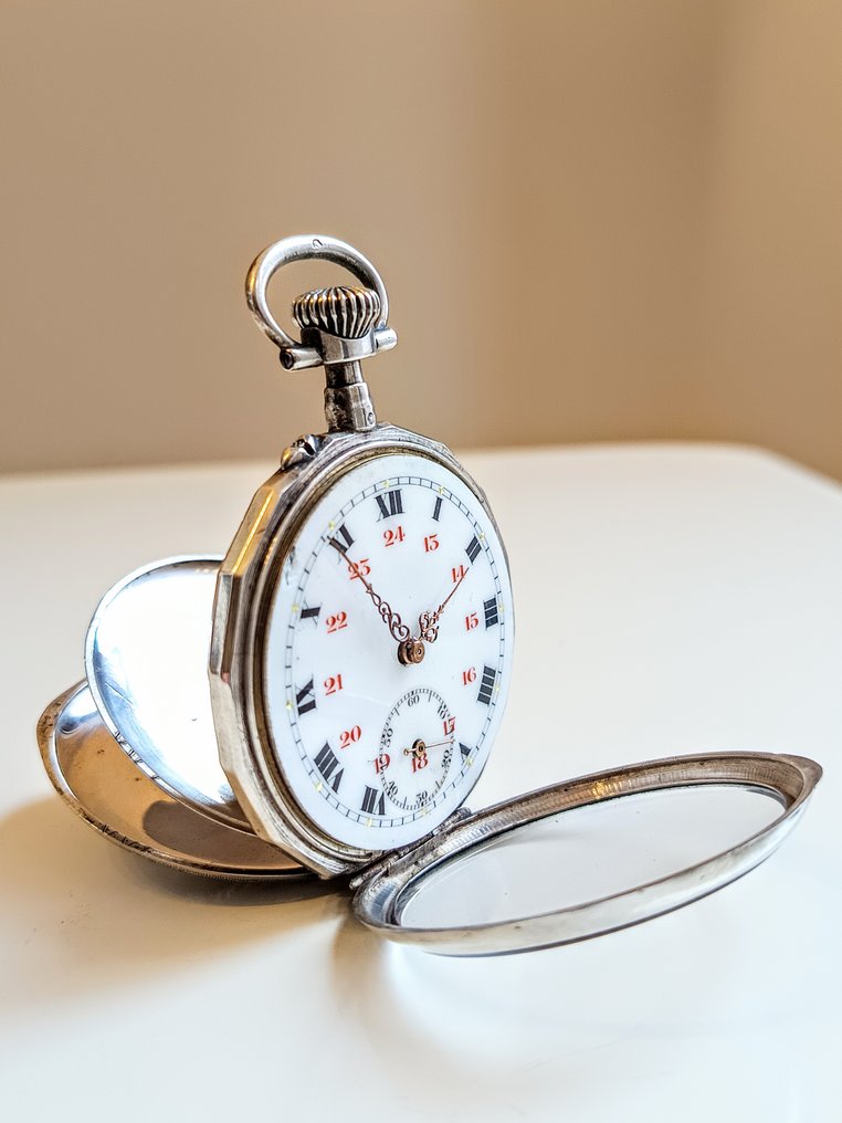 Suizo - Caja floral geometrica - 1900-1949 #3.2