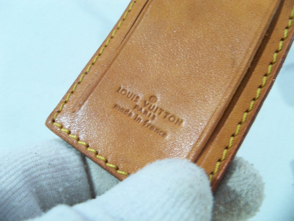 Louis Vuitton - Set for LV travel bag - Σετ αξεσουάρ μόδας #1.0