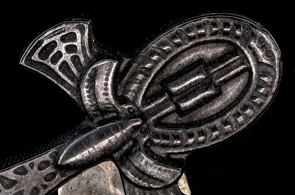 高品质的银色黑曜石圣甲虫生命之钥 生命之钥 - 高度: 8.3 cm - 闊度: 5.4 cm- 54 g #1.0