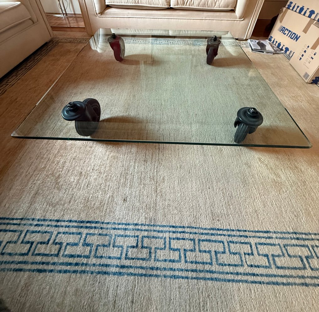 Fontana Arte - Gae Aulenti - Tavolo con ruote - Τραπέζι - Τραπέζι με ρόδες - Γυαλί, Μέταλλο, Καουτσούκ #1.0