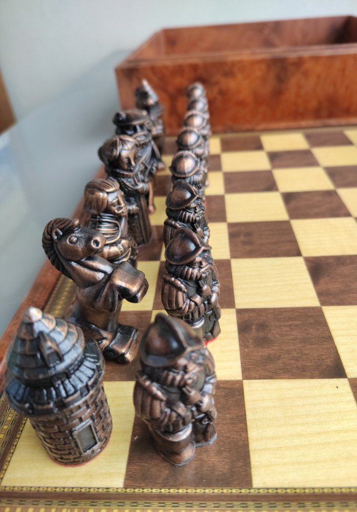 Σετ σκακιού - medievali vintage in metallo stile spagnolo con scacchiera contenitore #2.1