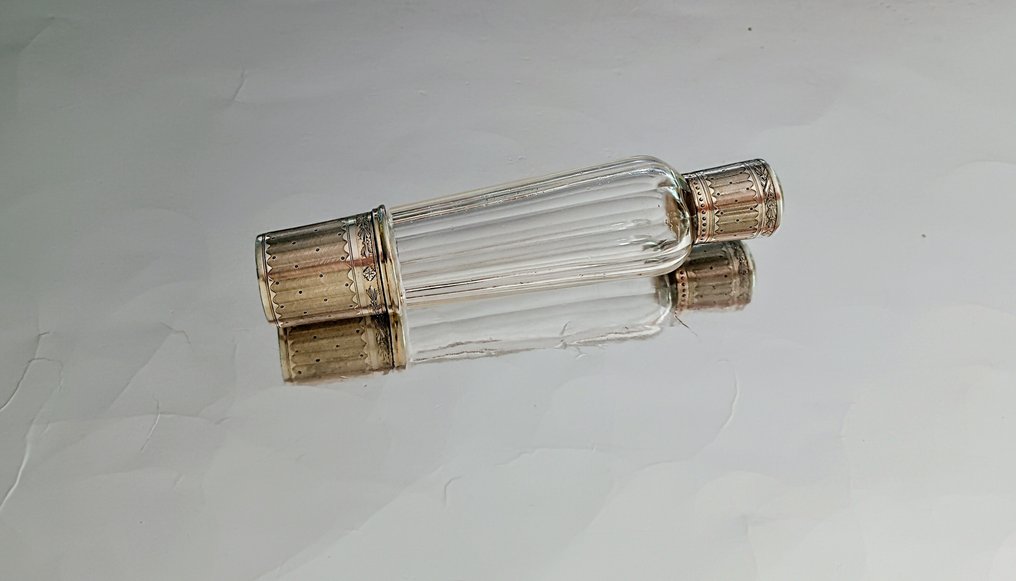 Scent - Hajuvesipullo - .800 hopea #1.0