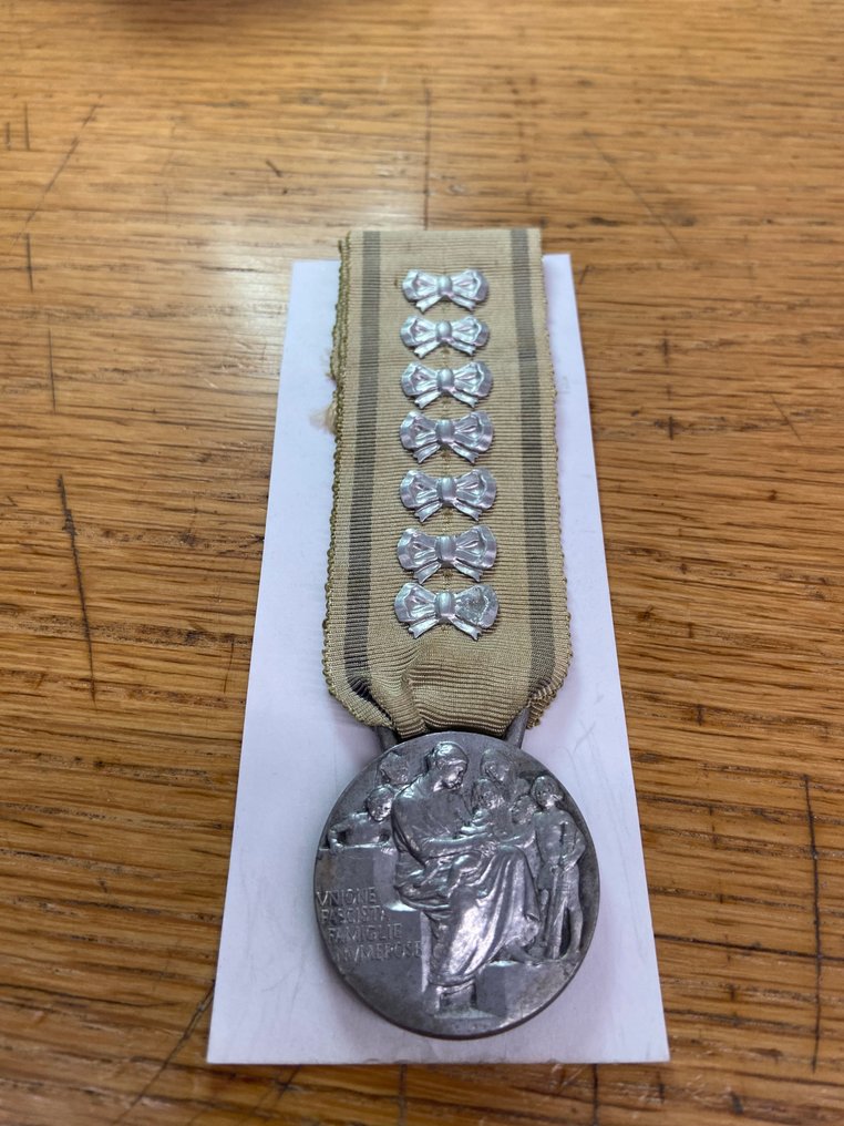 意大利 - 军事勋章 - 大家庭联盟二十年，拥有7个孩子 - 1937 #1.0