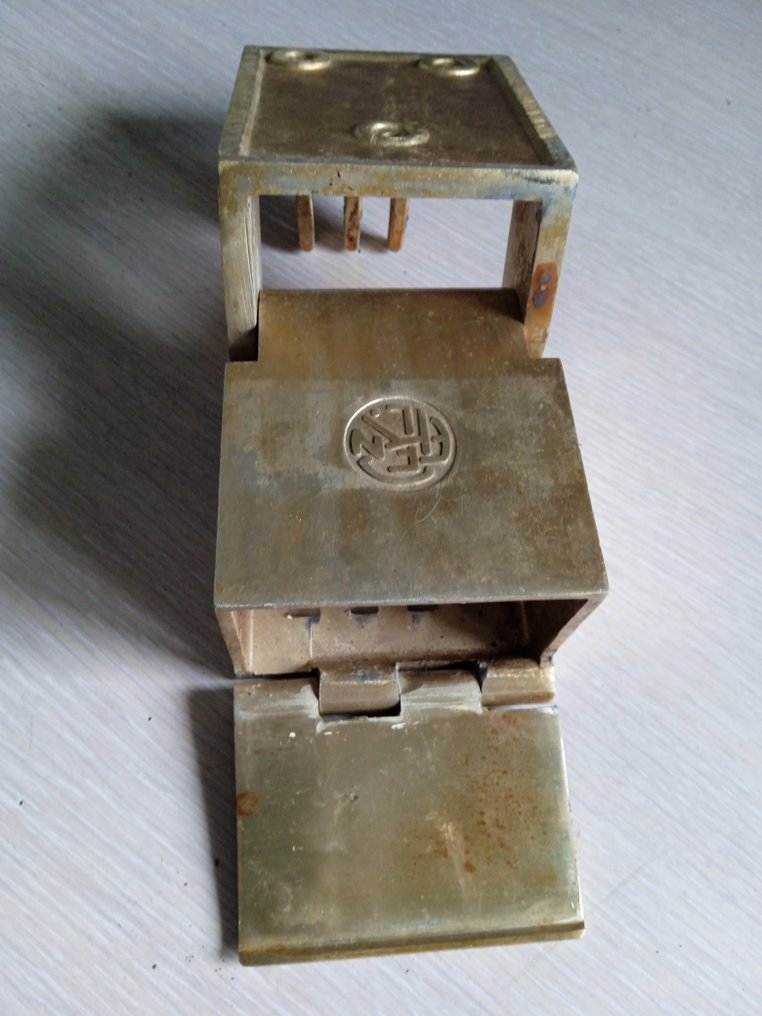 Hornby 0 - Model train attachment (2) - RENFE #1.0