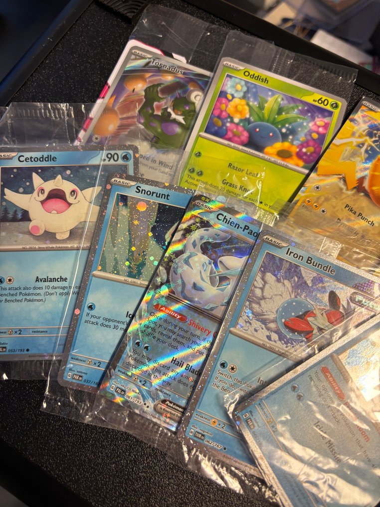 Pokémon - 12 Card Big Sealed Card Lot! #1.0