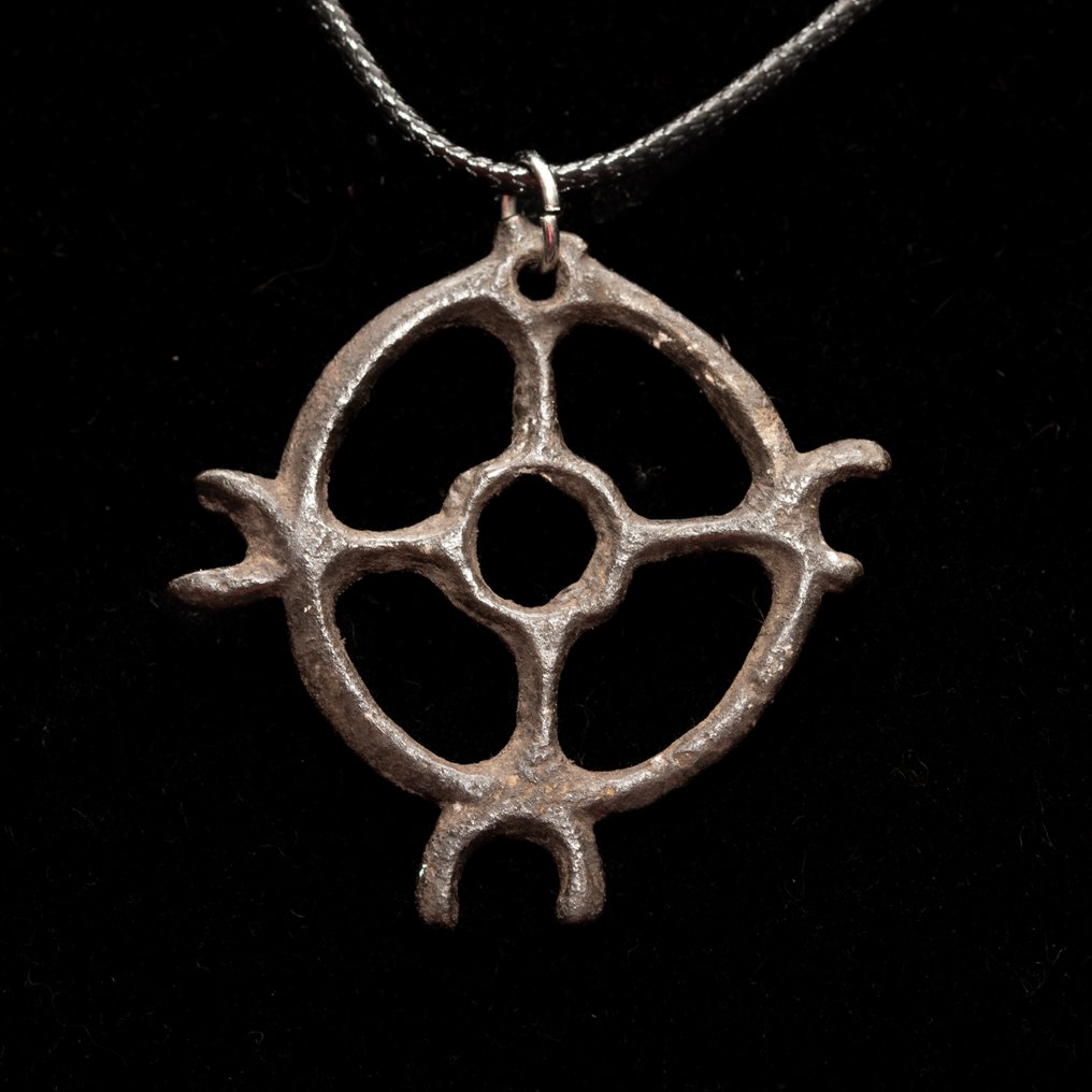 Εποχή των Βίκινγκς Μπρούντζος Όμορφο αυθεντικό φυλαχτό Ήλιου - Σελήνης - 42 mm  (χωρίς τιμή ασφαλείας) #2.1