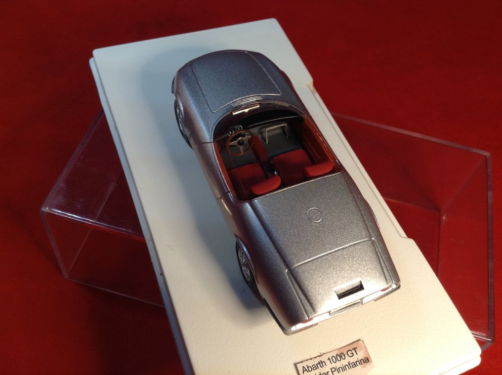 Spark 1:43 - Αγωνιστικό αυτοκίνητο μοντελισμού - ref.#S1032 Abarth 1000 GT Spider Pininfarina Concept Car 1964 - Πολύ καλή ποιότητα - σπάνιο σήμερα. #4.3