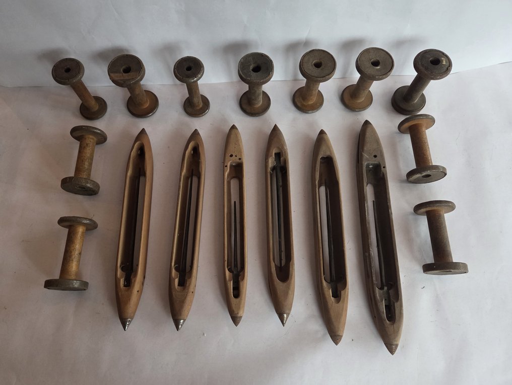 Temasamling - Antikke klodser og spoler. #1.0