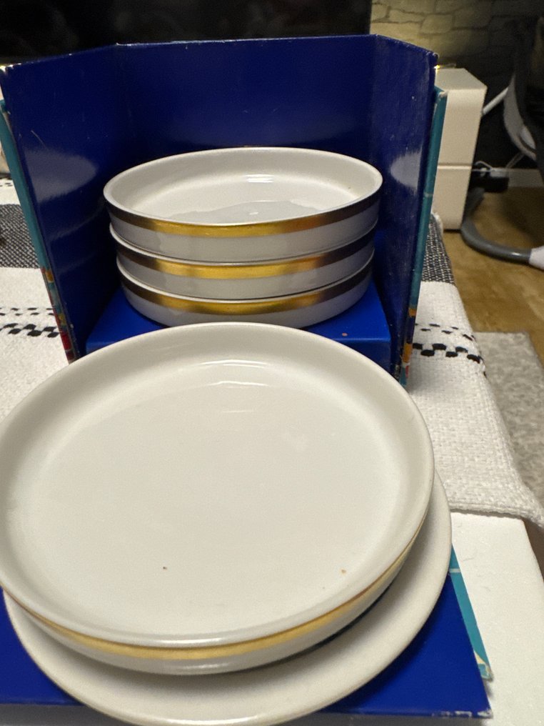 Plate (5) - Porcelain - Commemorative set, gilded #4.3