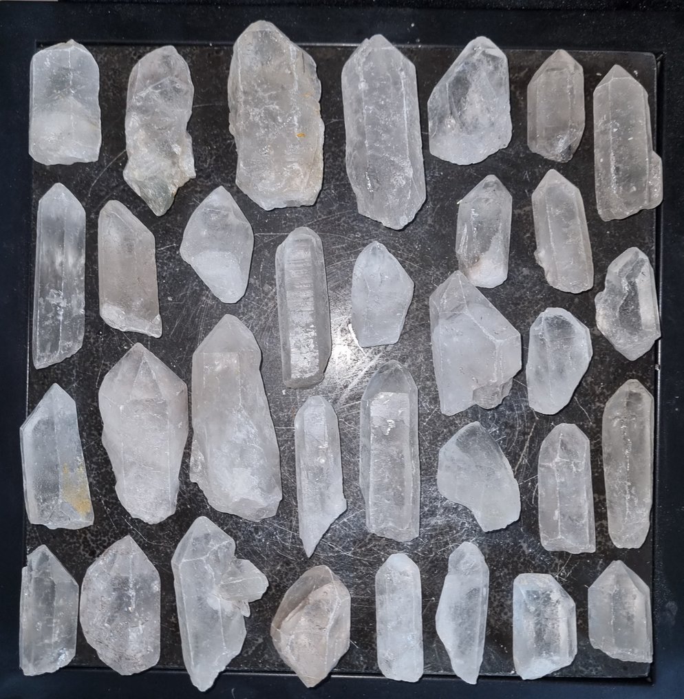 一批全自然的山水晶点，尺寸9 - 4.5厘米。- 1678 g #1.0