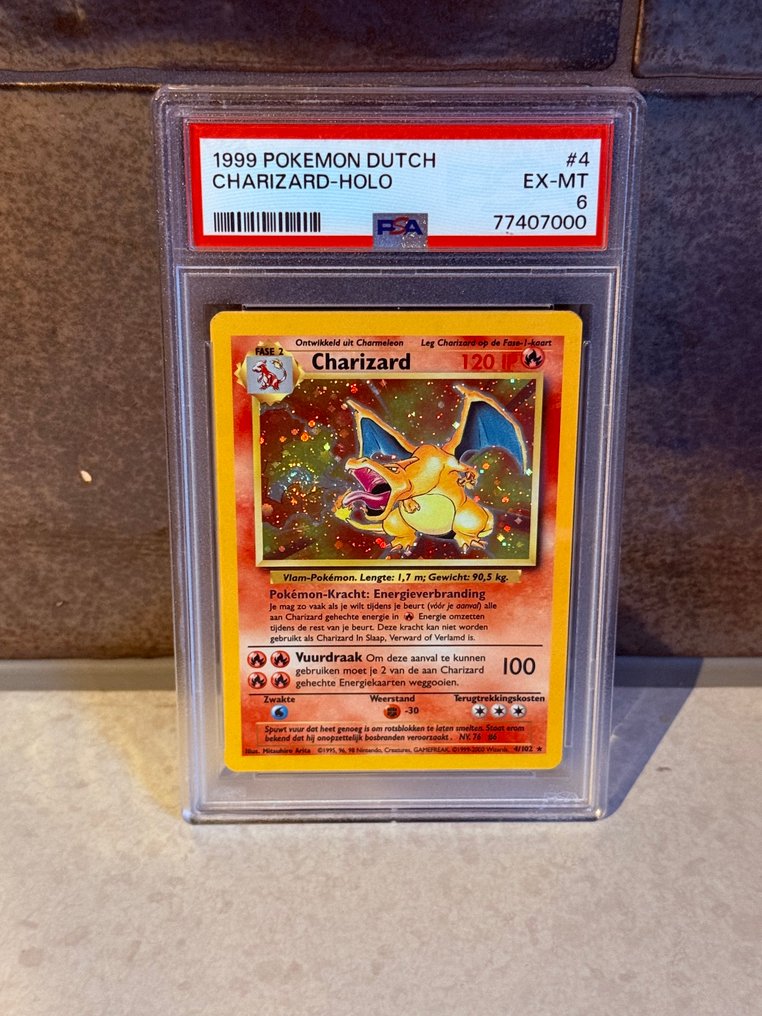 Pokémon - 1 Graded card - Charizard #4 Foil - PSA 6 - WOTC #1.0