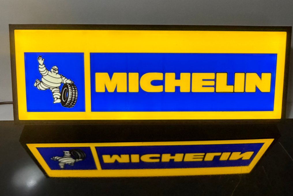 廣告人物 - 美丽的发光卡特尔米其林Bibendum - 2000-2010 #4.3