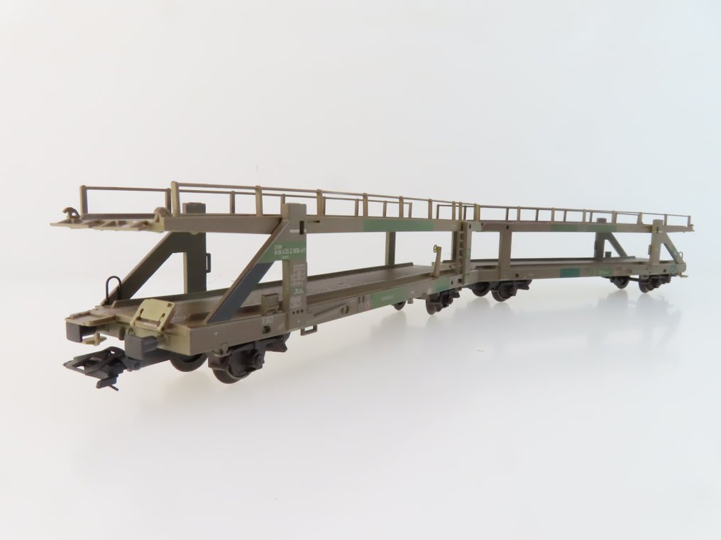 Märklin H0 - 47121 - 模型貨運火車 (1) - 2辆2轴联挂式汽车运输车，带载货物（汽车，梅赛德斯-奔驰） - DB #1.0
