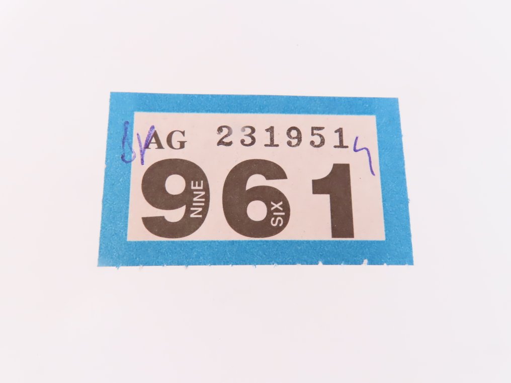 Roco H0轨 - 48057 - 模型火车货运车厢 (7) - 7辆2节封闭式货车，标有“Clausthaler”。 - DB #1.0