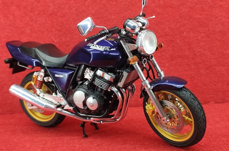 1:12 - Μοτοσικλέτα μοντελισμού - Honda CB400 Super Four #3.2