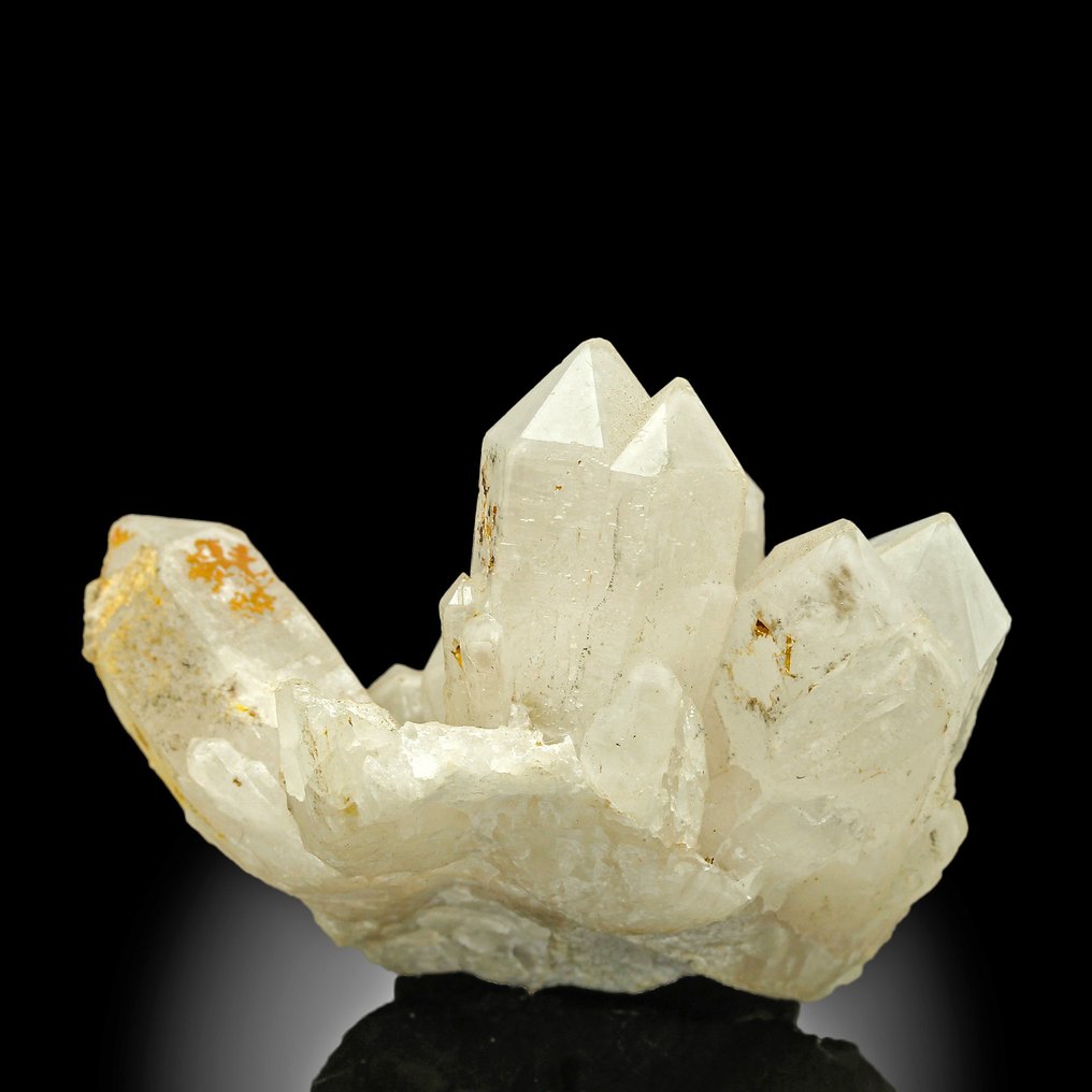 Γαλακτώδης χαλαζίας Σύμπλεγμα κρυστάλλων - Ύψος: 5 cm - Πλάτος: 3.7 cm- 41 g #3.2