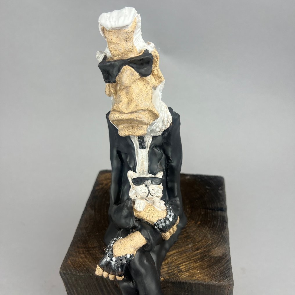 Anna Em - Celebrities: Karl Lagerfeld #1.0