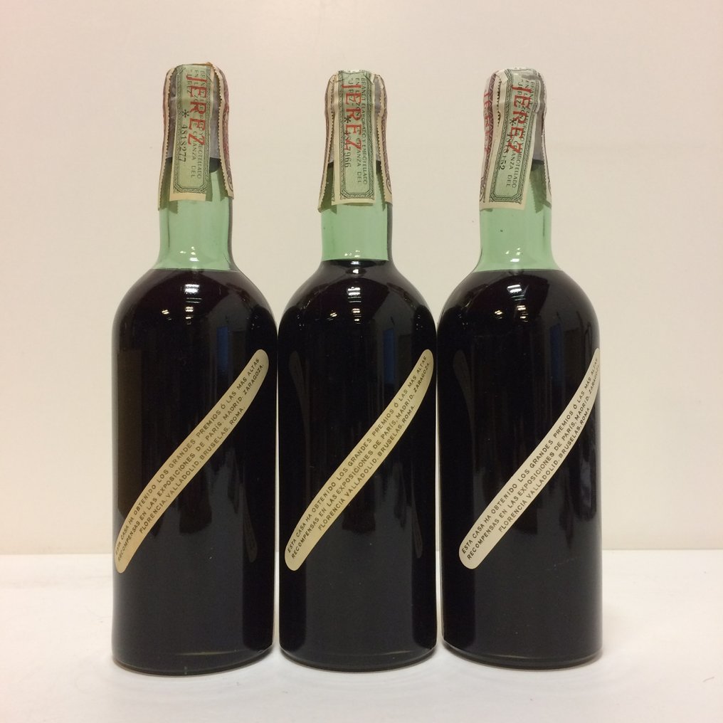 Marques del Real Tesoro - Gladiador Finest Brandy de Jerez  - b. 1950年代，1960年代 - n/a (75cl) - 3 瓶 #3.2