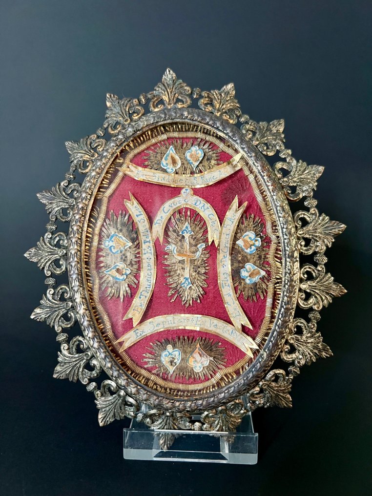  Λειψανοθήκη - Ορείχαλκος - 1700-1750 - Εννέα λείψανα της Πάθης του Χριστού.  #1.0