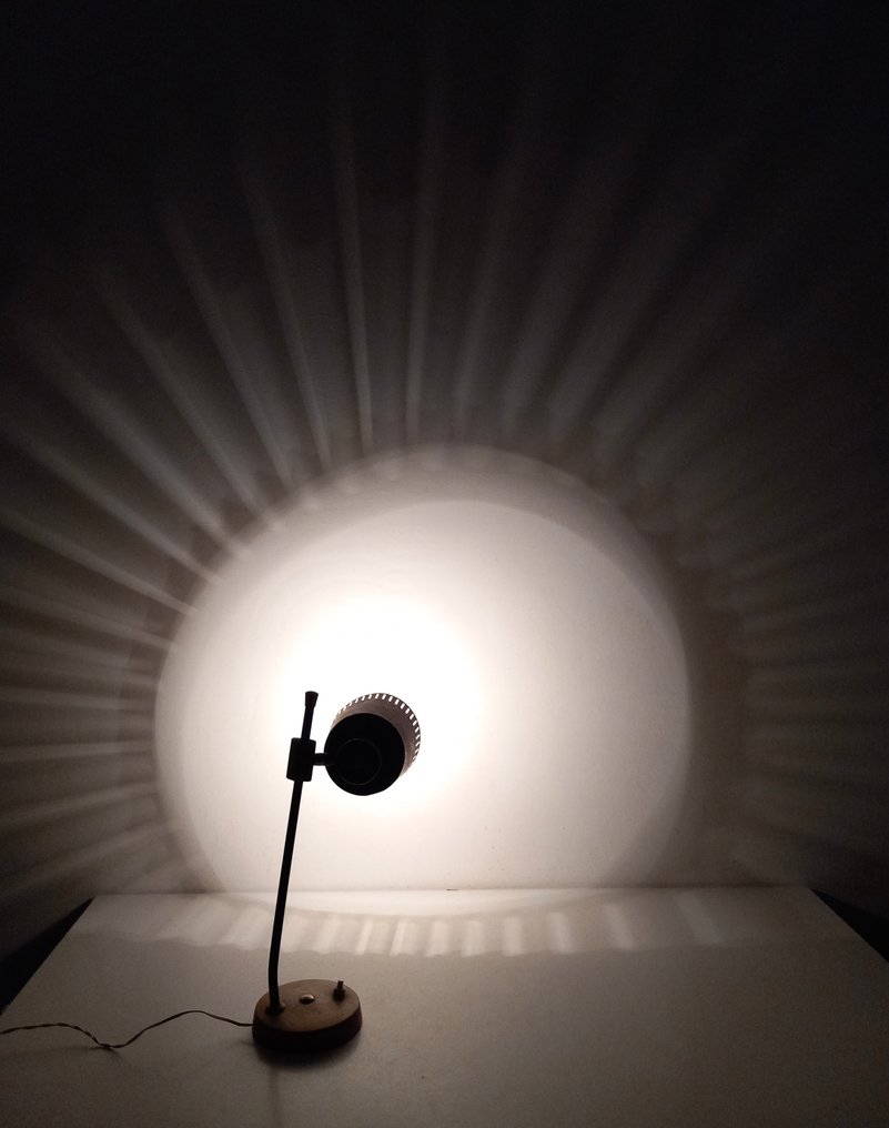 Bordlampe - Justérbart designalder 50 - Stål, Messing, Aluminium, Træ #1.0